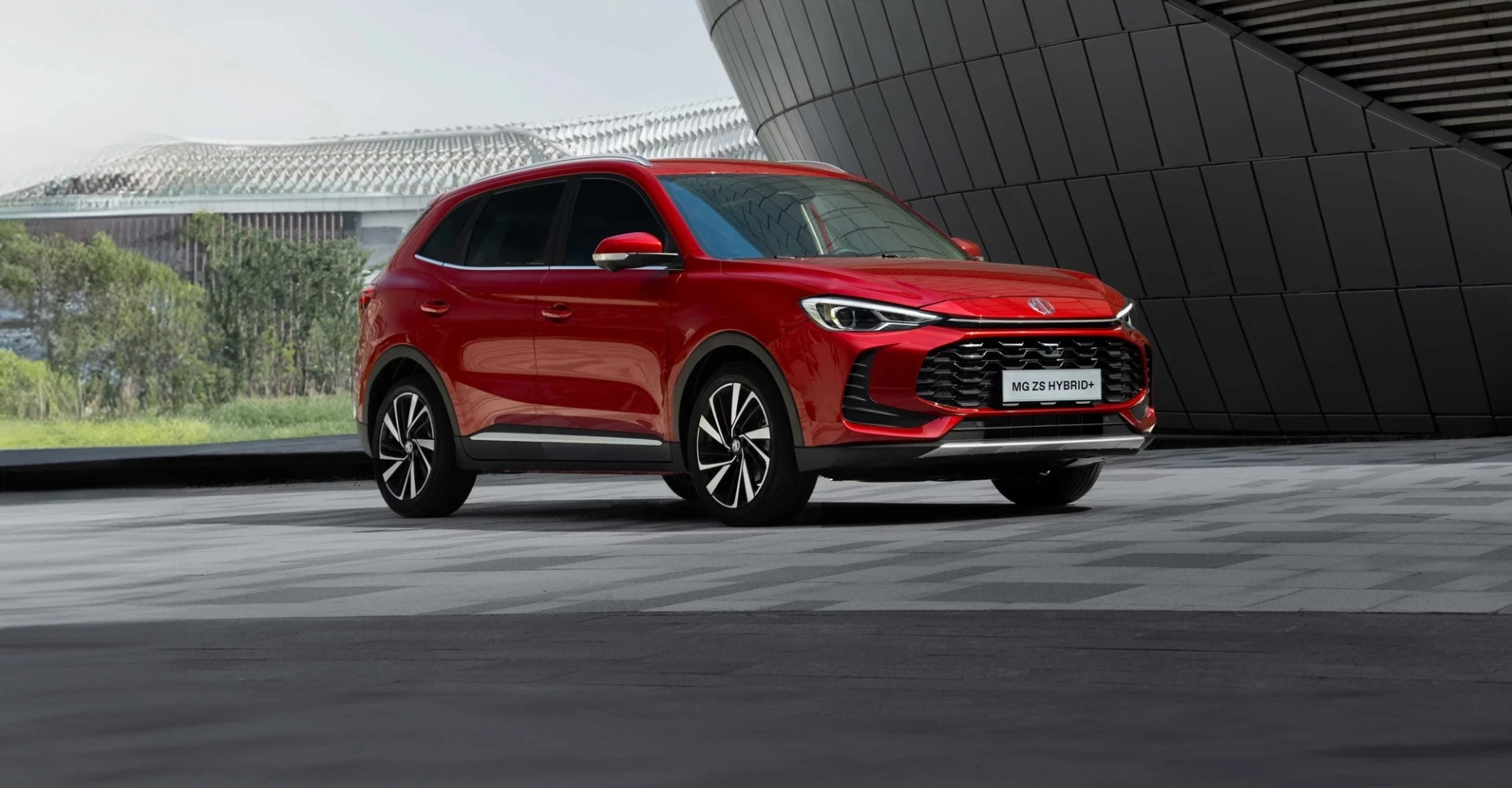 Baner modelu MG ZS Hybrid+