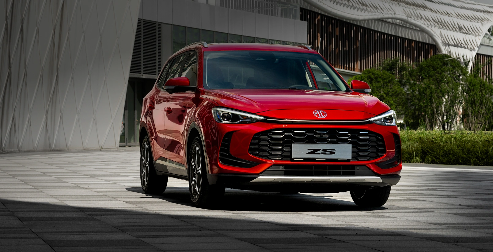 Baner modelu MG ZS Benzyna